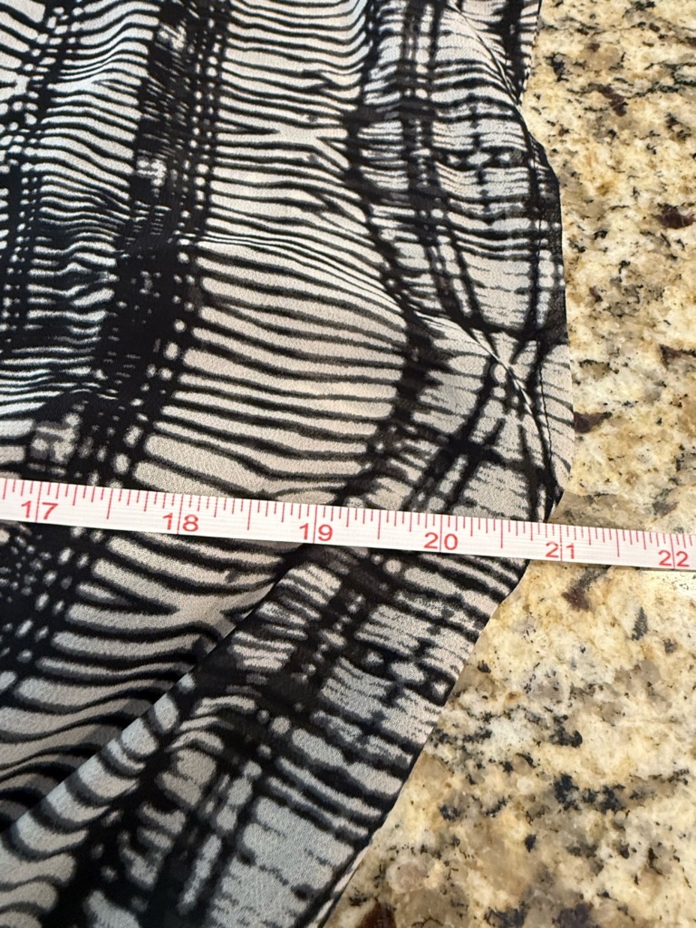 Nine Bird black & white mini dress abstract stripes cap sleeves SZ LG - Picture 9 of 13